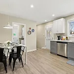 Furnished 3br * Ottawa