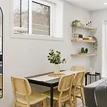 New Modern 1br Basement Near Downtown Free Parking Ottawa