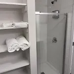 Family Friendly Airport Apartment Ottawa