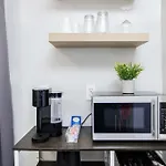 Newly Renovated Studio Near Byward Market