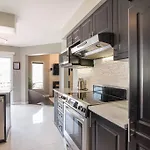 Kashy Homes - Luxury Home With Hot Tub
