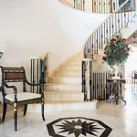 Jstlikehome - Luxury Mansion & Guesthouse