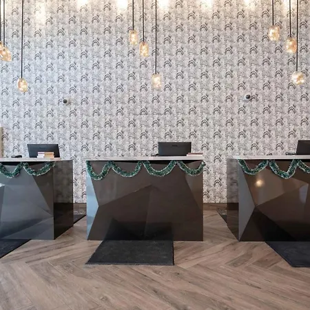 Hotel Sandman Signature Airport