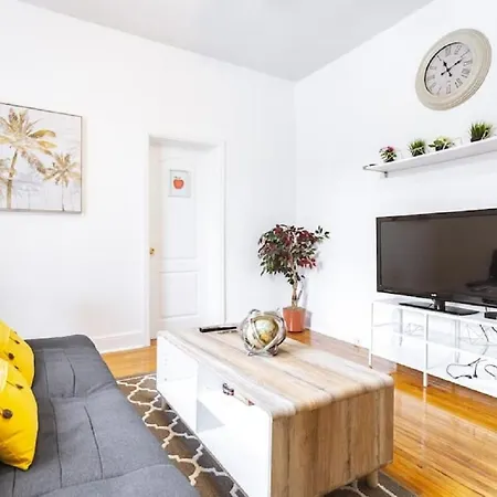Beautiful 3-Bedroom Home In Centretown With Wifi Apartment Ottawa