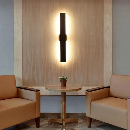 Hyatt Place West Hotel 3*