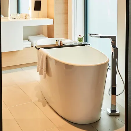 Hotel Le Germain 4*