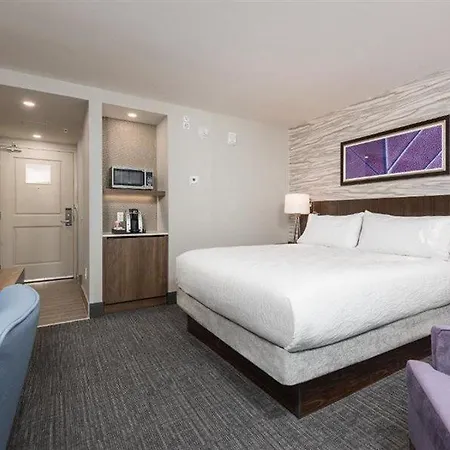 Hilton Garden Downtown 3* Ottawa