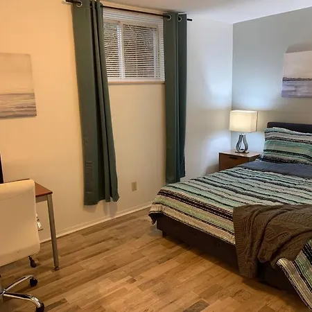 Pleasant Retreat In Orleans! Ottawa