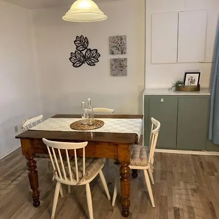 Pleasant Retreat In Orleans! Apartment Ottawa
