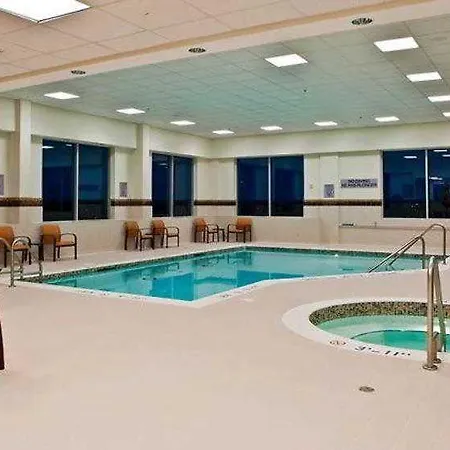 Hotel Courtyard By Marriott East 3*
