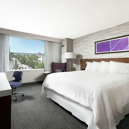Hilton Garden Downtown Ottawa