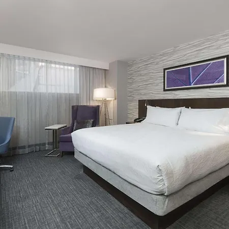 Hilton Garden Downtown Hotel Ottawa