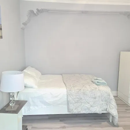 Downtown Spacious Bed & Breakfast