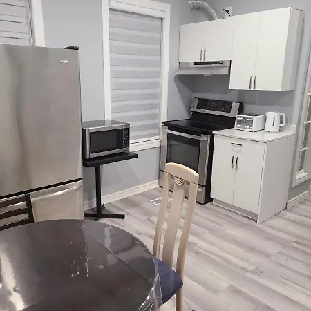 Downtown Spacious Bed & Breakfast *