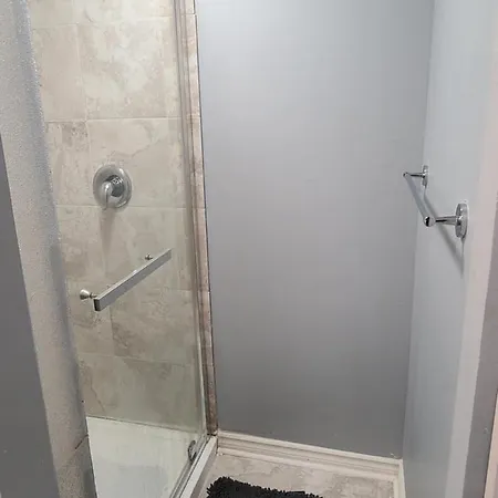 Bed & Breakfast Downtown Spacious *