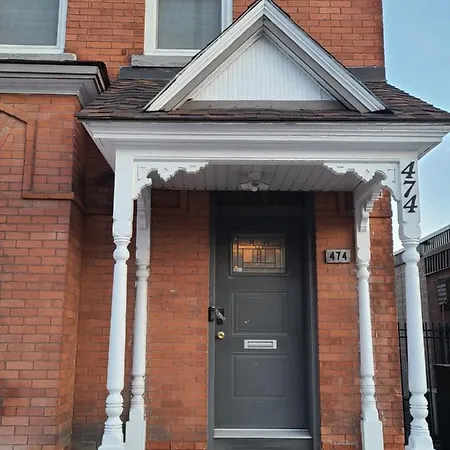 Downtown Spacious Bed & Breakfast *