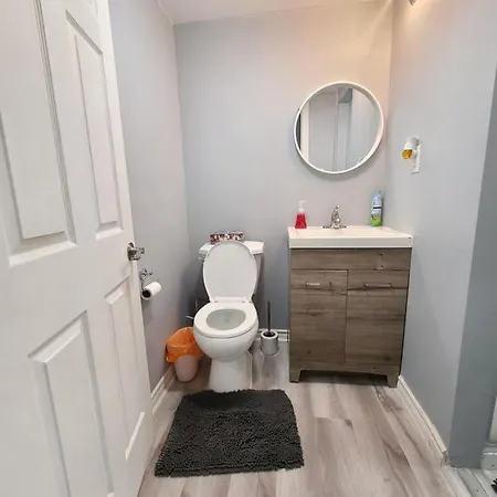Downtown Spacious Bed & Breakfast *