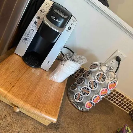 Apartment 3 Bedroom Near Downtown