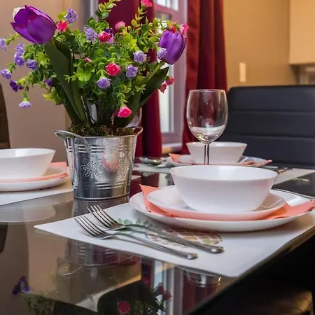 Pet-friendly 3br Near Apartment Ottawa