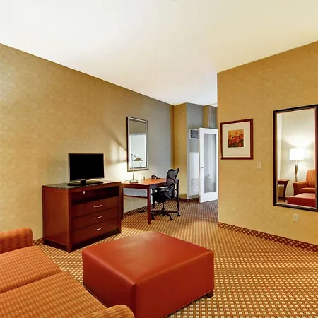 Hotel Hilton Garden Airport Ottawa