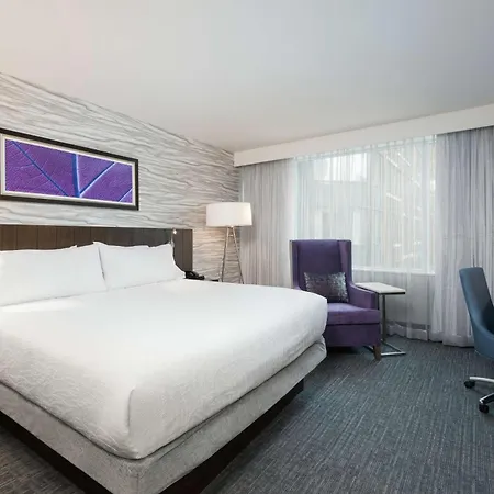 Hilton Garden Downtown Hotel Ottawa
