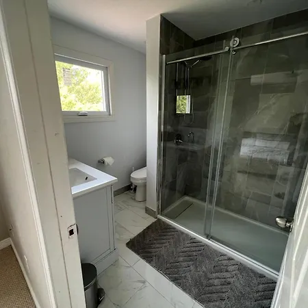 41 Kathleen Cr Homestay Ottawa