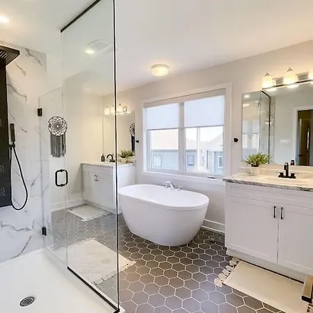 Apartment Lux-haven- Single Family Barrhaven