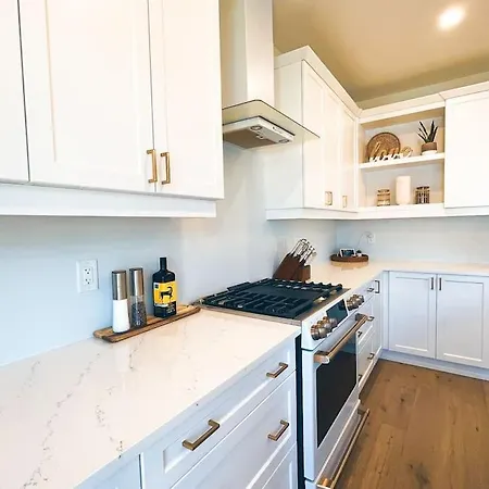 Apartment Lux-haven- Single Family Barrhaven