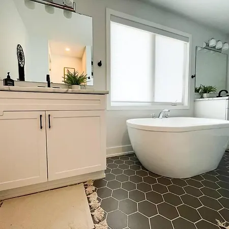 Lux-haven- Single Family Barrhaven Ottawa
