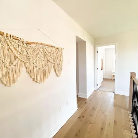 Apartment Lux-haven- Single Family Barrhaven Ottawa