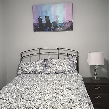 Downtown Spacious Bed & Breakfast *