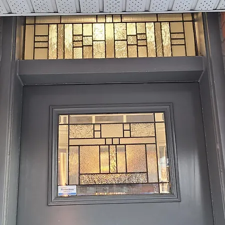 Superb Huge Downtown + Sofabed Bedroom #6 Guest house *