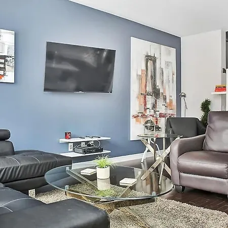 Modern Townhome In Kanata W Direct Forest Access Ottawa