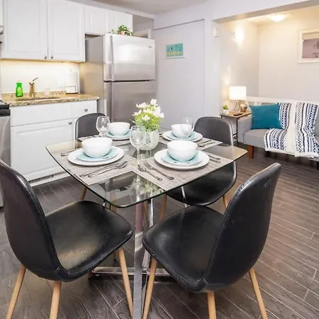 Apartment Cozy Unit With Private Rooftop Terrace *