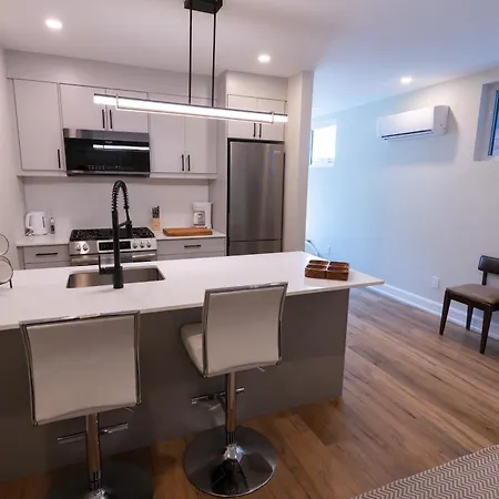 Capital Apartment *