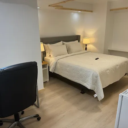 Apartment 2 Bedrooms, 2 Bathrooms, 1 Living Brand New