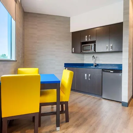 Hotel Glo Western Kanata West Ottawa