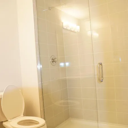 Beautiful With Private Bathroom Homestay *