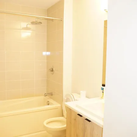 Homestay Lovely With A Beautiful Ambience Ottawa