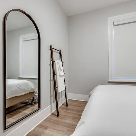 Modern Comfort - 3 Bedroom With Parking - Downtown * Ottawa