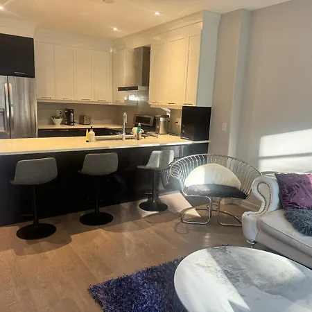 Cozy House Bed & Breakfast Ottawa