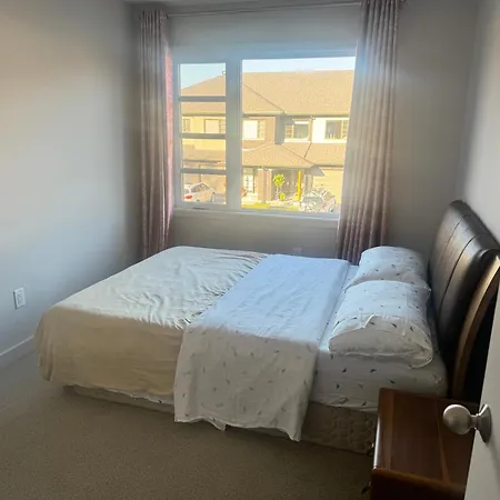 Cozy House Bed & Breakfast Ottawa
