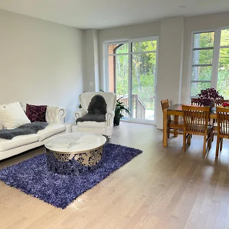 Cozy House Bed & Breakfast 4*