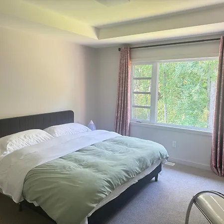 Cozy House Bed & Breakfast 4*