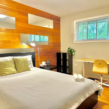 Homestay Free Parking Quiet Close To College *
