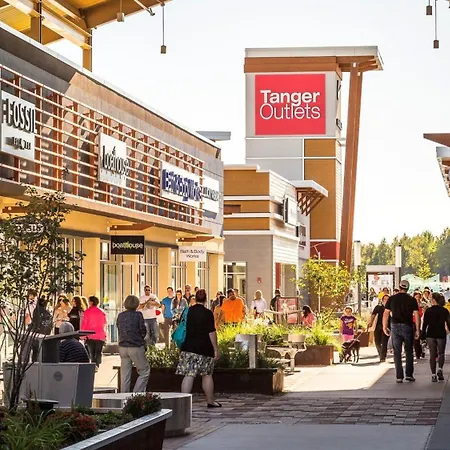 Hotel & Kanata By Ihg 4*