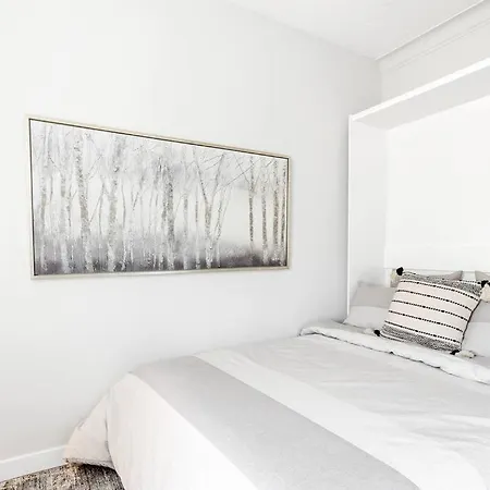 Cozy Away From Apartment Ottawa