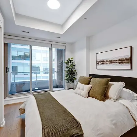 1bd Luxury - Walk To Parliament Apartment
