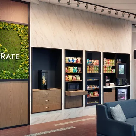 Courtyard By Marriott East