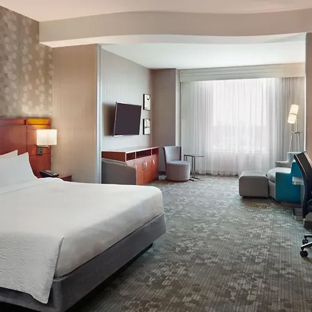 Courtyard By Marriott East 3*
